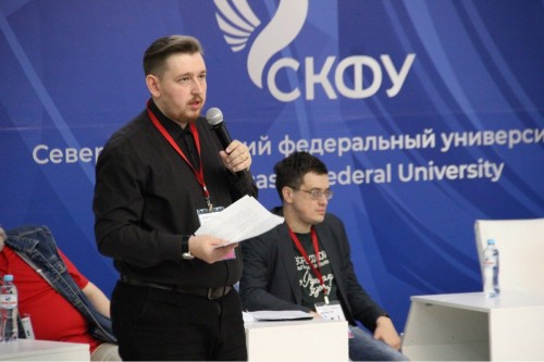 Преподаватель Набережночелнинского педуниверситета оценил работы школьников на всероссийской олимпиаде по русскому языку