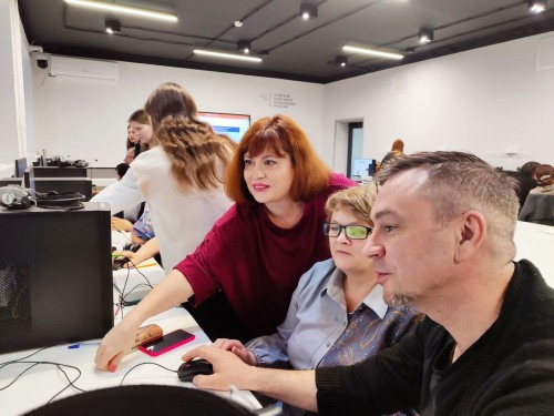 В Набережночелнинском педуниверситете прошла методическая мастерская для сельских учителей по цифровым технологиям в образовании